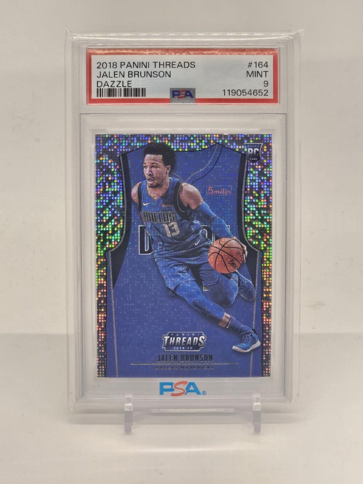 2018-19 Panini Threads - Rookies Icon Jersey Jalen Brunson #164 Dazzle PSA 90