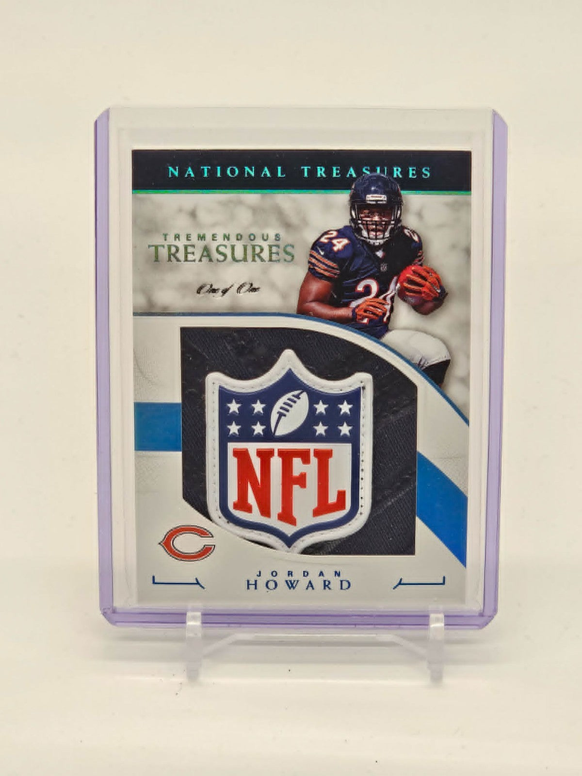 2016 Panini National Treasures Tremendous Treasures 1/1 NFL Shield Jordan Howard0